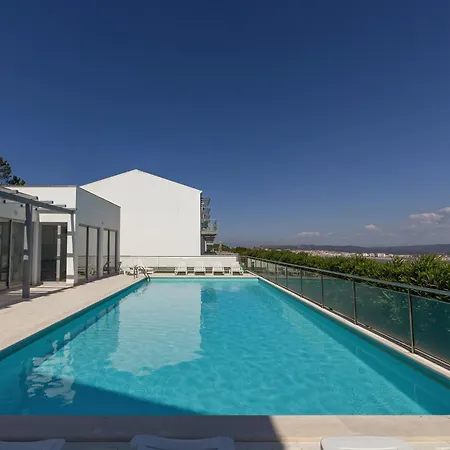 Atlantic Panoramic Salir de Porto